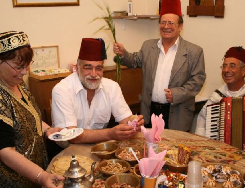 أجانب اختاروا طنجة لعيش تجربة عيد الأضحى رفقة الأسر المغربية