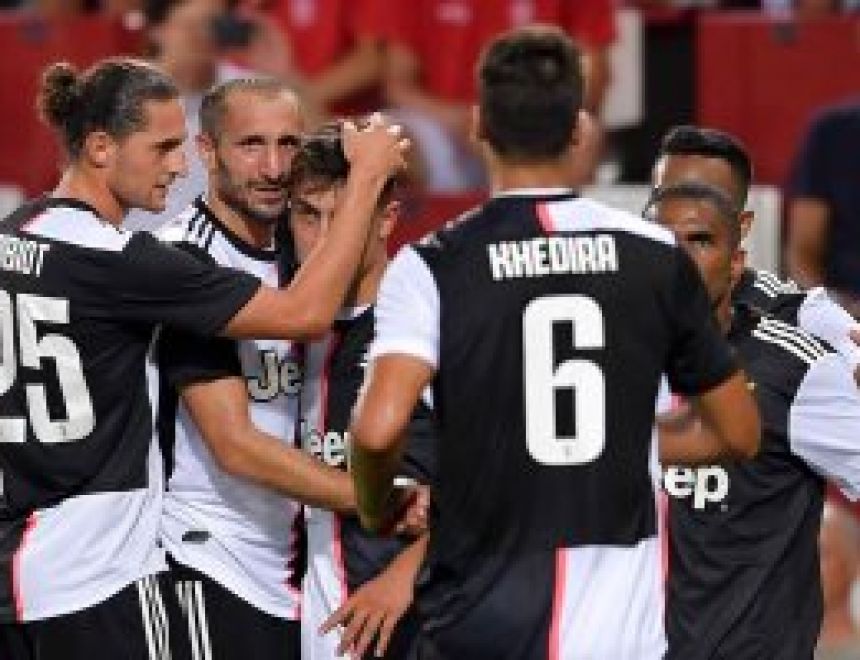 بوفون ورابيو يدعمان قائمة يوفنتوس ضد بارما فى افتتاح الدوري الايطالي