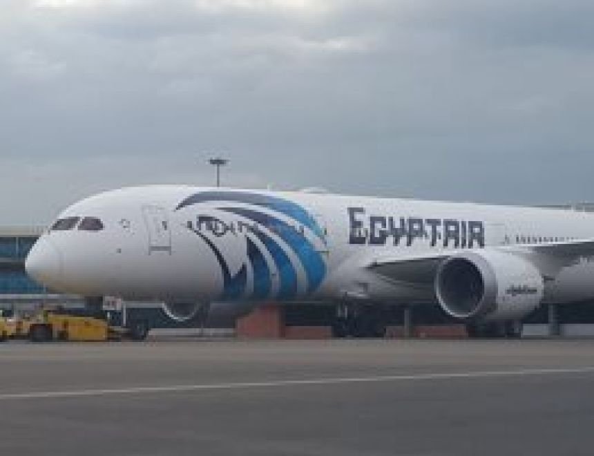 انتظام حركة الملاحة الجوية بمطار القاهرة