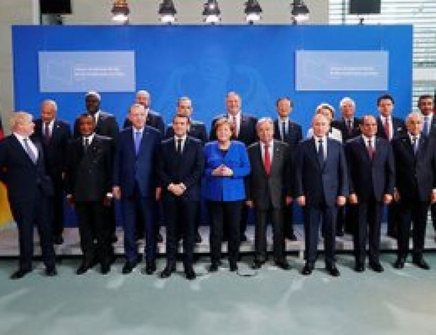 التقط القادة والرؤساء للدول المشاركة فى مؤتمر برلين، صورة جماعية قبل إنطلاق القمة، بحضور ومشاركة الرئيس عبد الفتاح السيسى