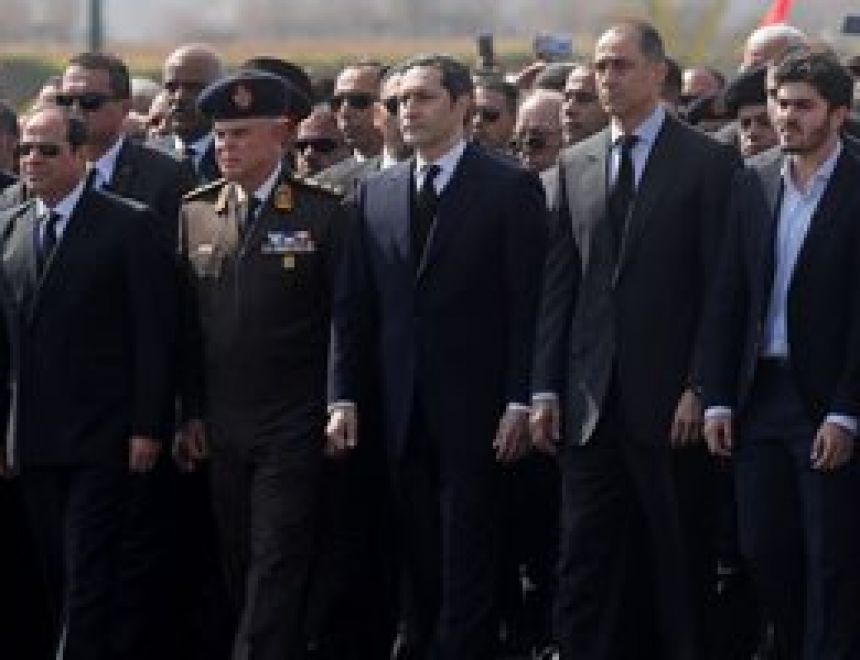 جنازة عسكرية رسمية.. تشييع جثمان مبارك إلى مثواه الأخير