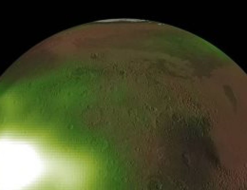 وكالة ناسا: يتوهج كوكب المريخ باللون الأخضر في الليل