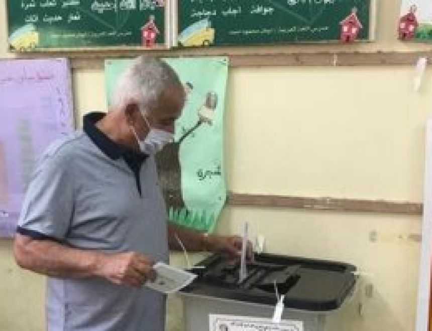 لجان شبرا ترفض التصويت بدون كمامه في إنتخابات مجلس الشيوخ 