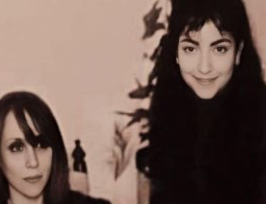 الممثلة السورية أمل عرفة وصورة من 32 سنة مع جارة القمر فيروز: صوتها كل الدنيا