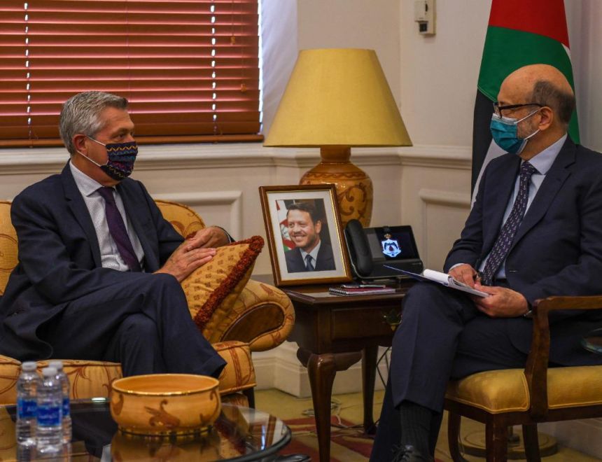 يختتم المفوض السامي زيارته للأردن بدعوة للتضامن وسط أزمة فيروس كورونا 