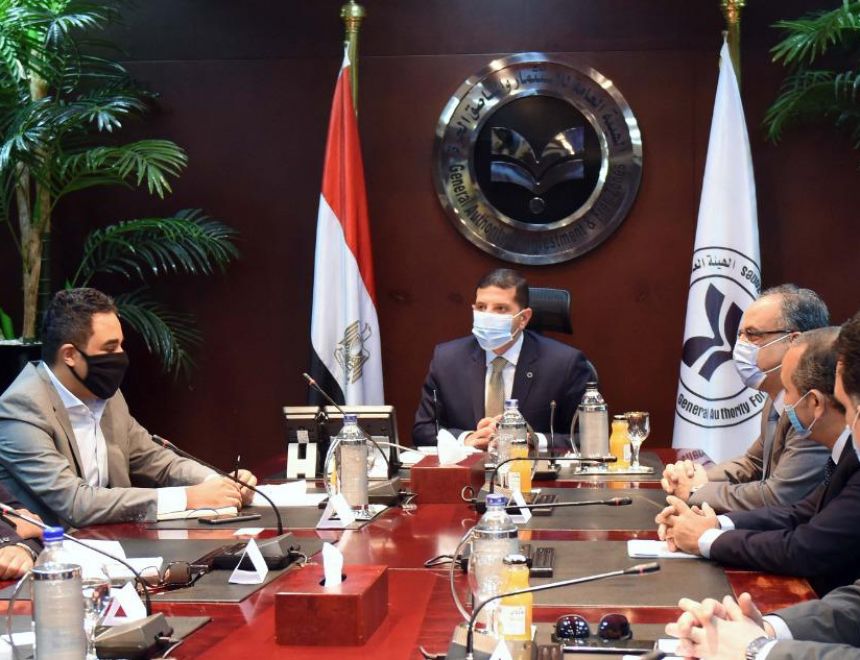 الرئيس التنفيذي للهيئة العامة للاستثمار يلتقى أعضاء الجمعية المصرية لشباب الأعمال