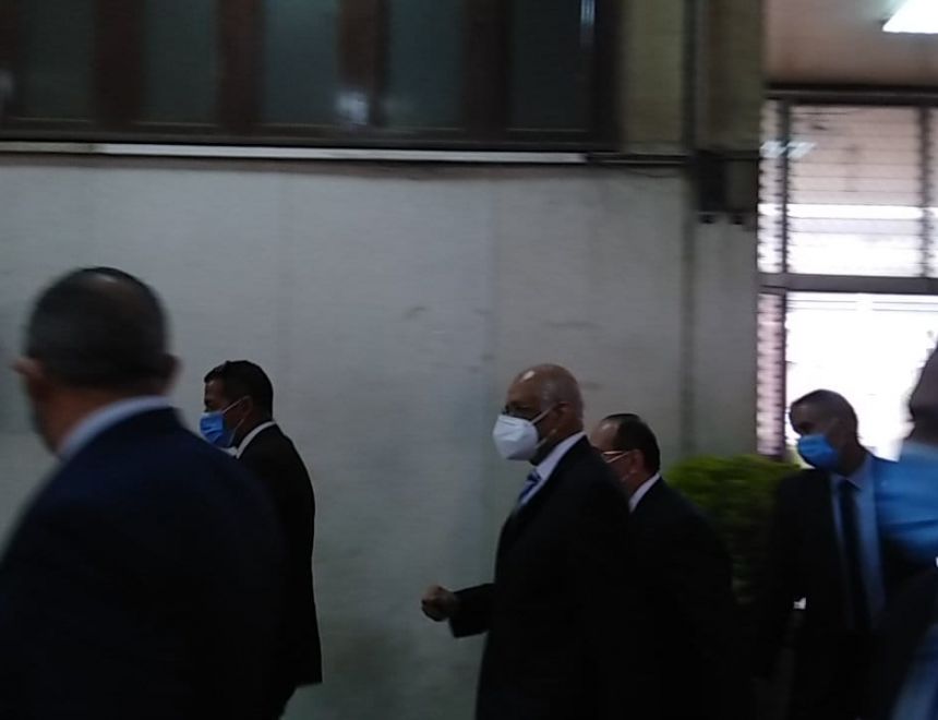 رئيس مجلس النواب يدلى بصوته فى لجنته بالجامعة العمالية بمدينة نصر
