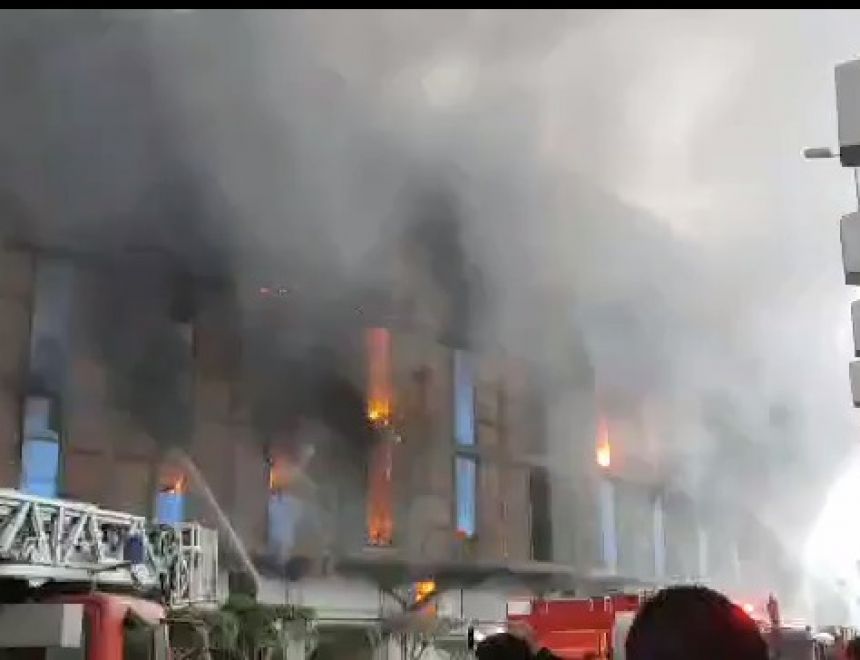 حريق بالمبنى الجديد لميناء الإسكندرية