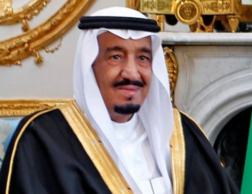 أصدر العاهل السعودي، الملك سلمان بن عبد العزيز، الخميس، أوامر ملكية تقضي بإعادة تشكيل مجلس الوزراء 