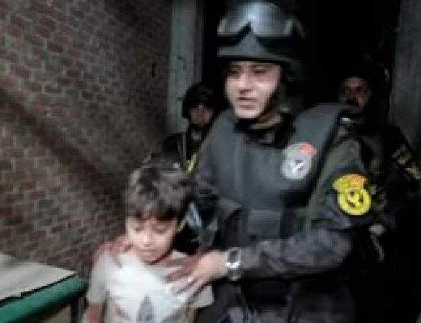 تحيا لرجال الشرطة المصرية الاوفياء: بعد تحرير طفل المحلة المخطوف