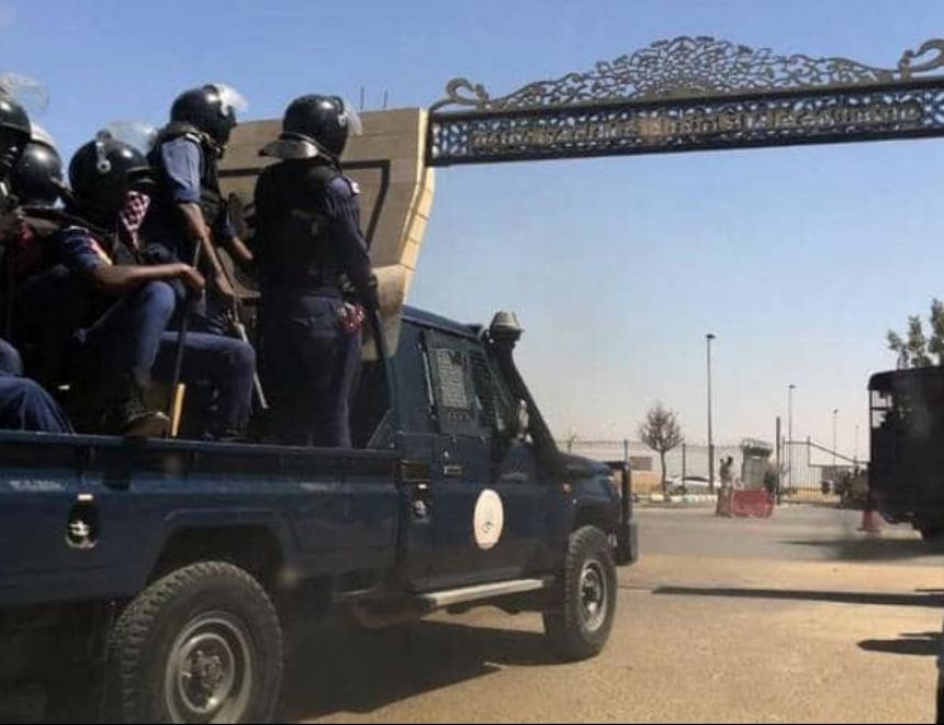 الشرطة السودانية تنجح في تفكيك شبكة إتجار بالبشر و تحرير ٥٦ ضحية