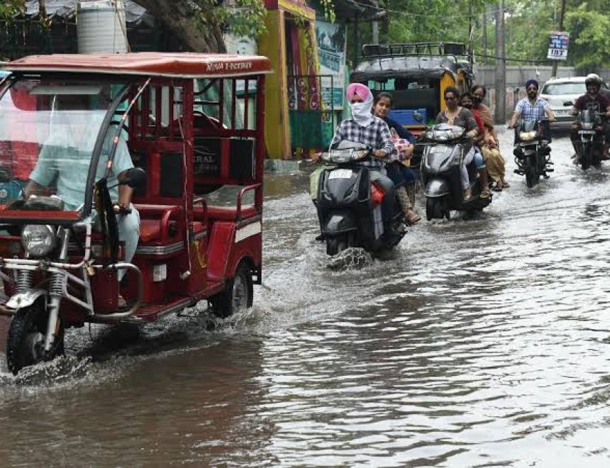 النشاط يؤجل في الهند بسبب الأمطار وسوء الأحوال الجوية