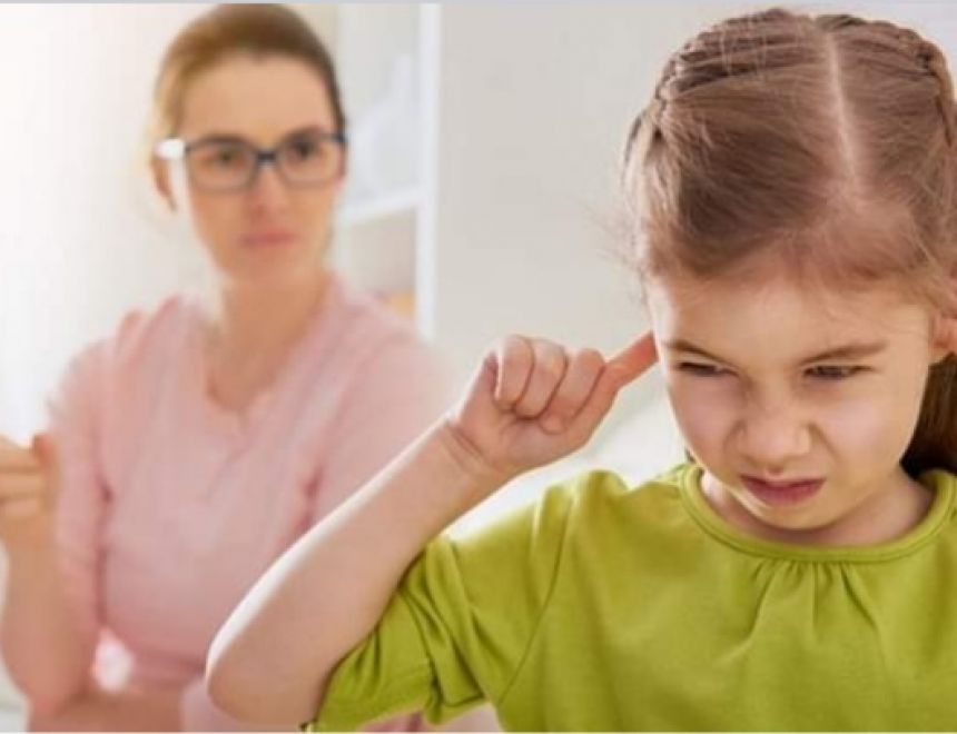خمس نصائح تساعد طفلك على الانصات إليكي بدون صراخ