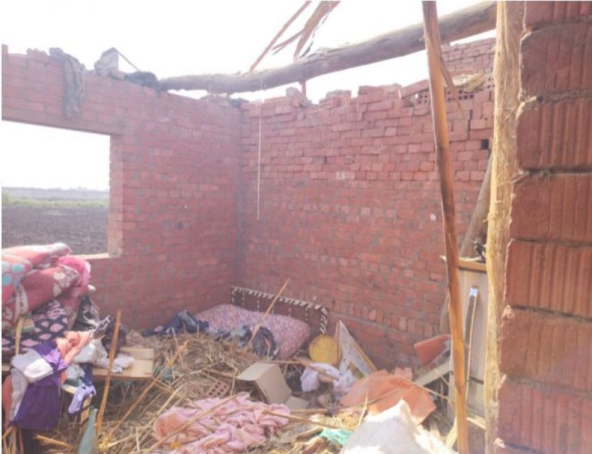 سيدة وحفيدها يلقون حتفهم بعد انهيار سقف غرفة المنزل 