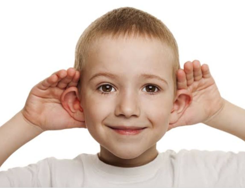 الاكتشاف المبكر لضعف أو فقدان السمع يجنب الطفل الإعاقة السمعية