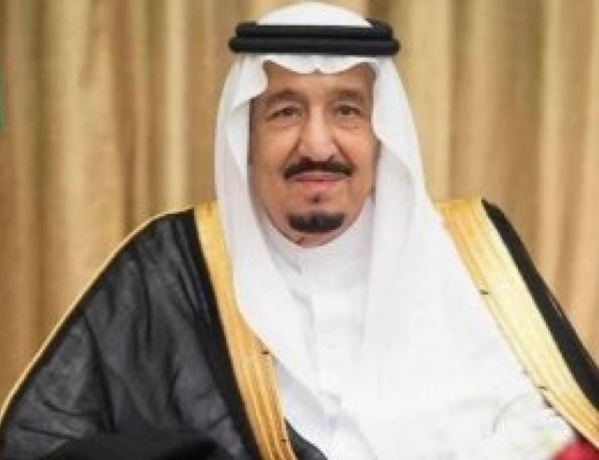 أصدر خادم الحرمين الشريفين الملك سلمان بن عبد العزيز أمراً ملكياً باعفاء رئيس هيئة الطيران المدنى من منصبه