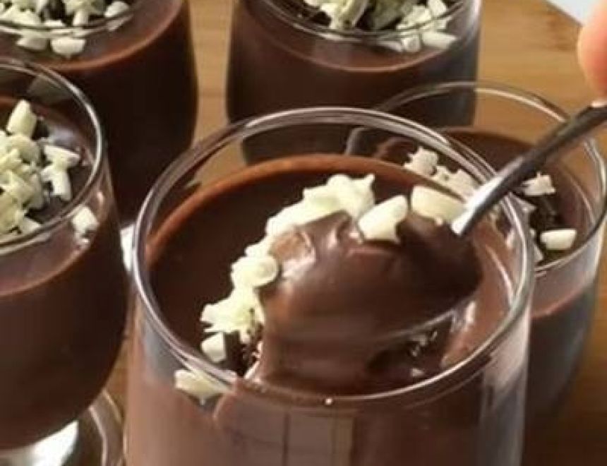 بخطوات سهلة وبسيطة تعرفي على طريقة تحضير حلوى الشوكولاتة الداكنة للرجيم