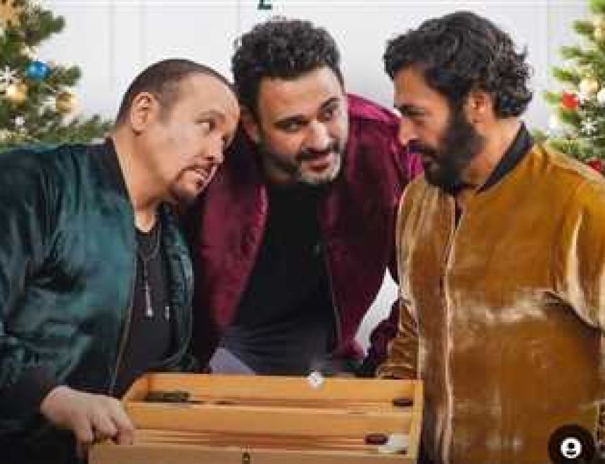 بعد «السهر والانبساط».. أكرم حسني وحميد الشاعري وهشام عباس في «سهرة غنائية» (فيديو)