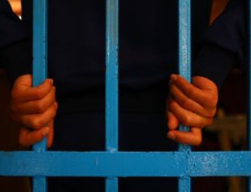  كتب محمد عمار/السجن المشدد 15 عاما لمتهم برشوة موظفة عمومية بالتجمع الخامس