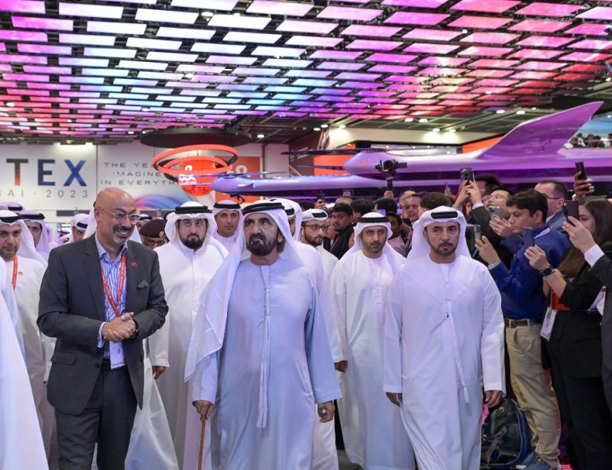 محمد بن راشد: معرض جيتكس يشبه دبي في شغفها بكل جديد