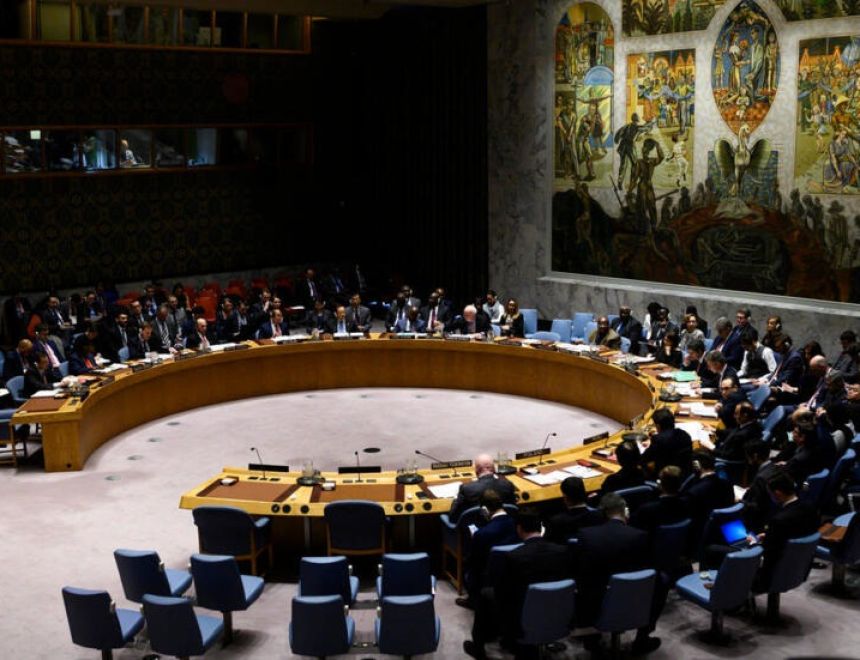 مندوبة بريطانيا في مجلس الأمن: نرحب بقرار توسيع إدخال المساعدات الإنسانية إلى قطاع غزة