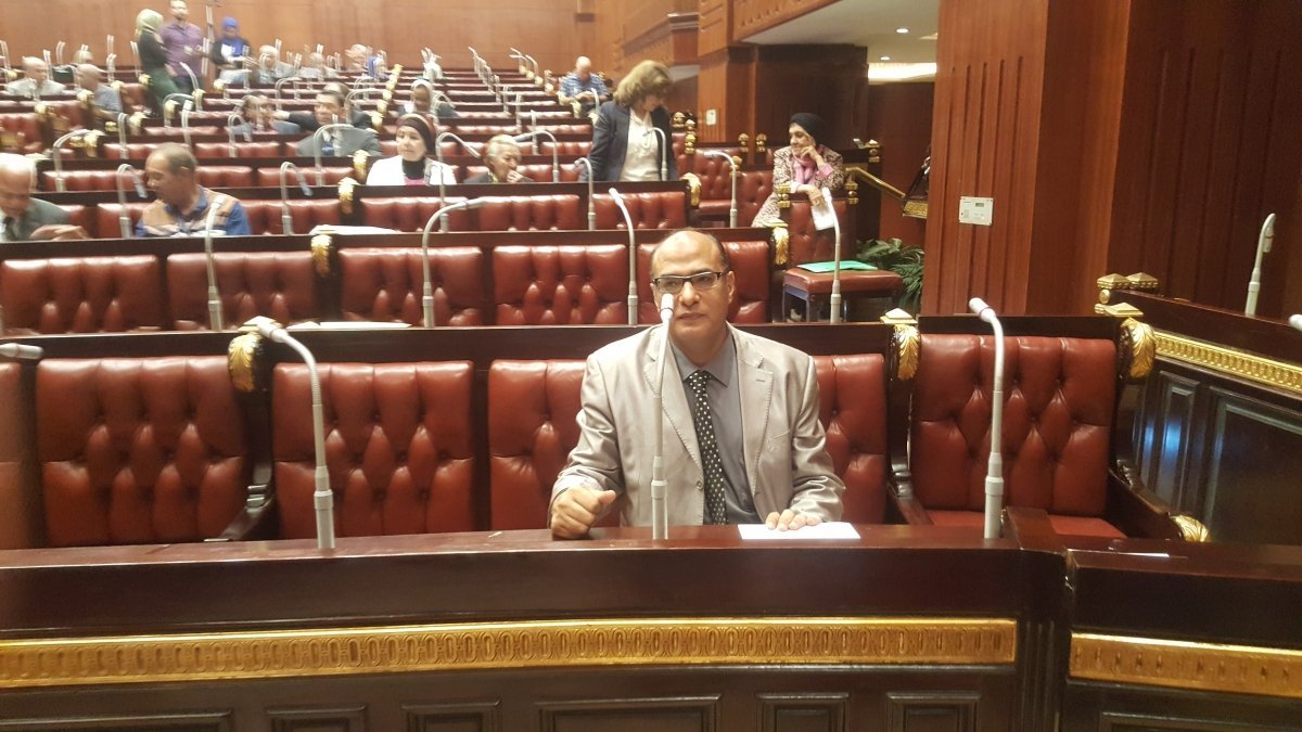 وجه أعضاء مجلس النواب، إرشادات مهمة للمتعاملين مع ماكينات الصرافة،