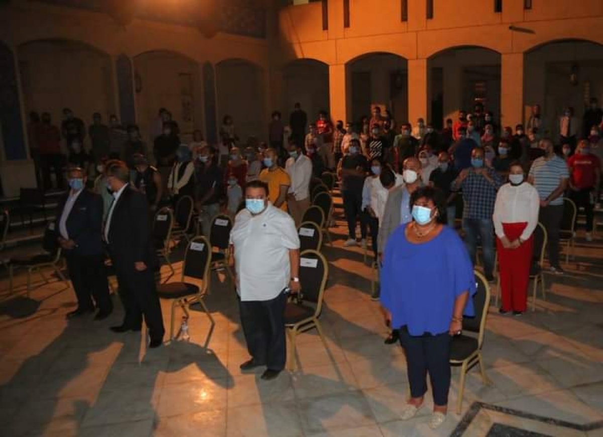وزيرة الثقافة تقف دقيقة حداد حزنا على رحيل سناء شافع في ختام عروض السيرة الهلامية