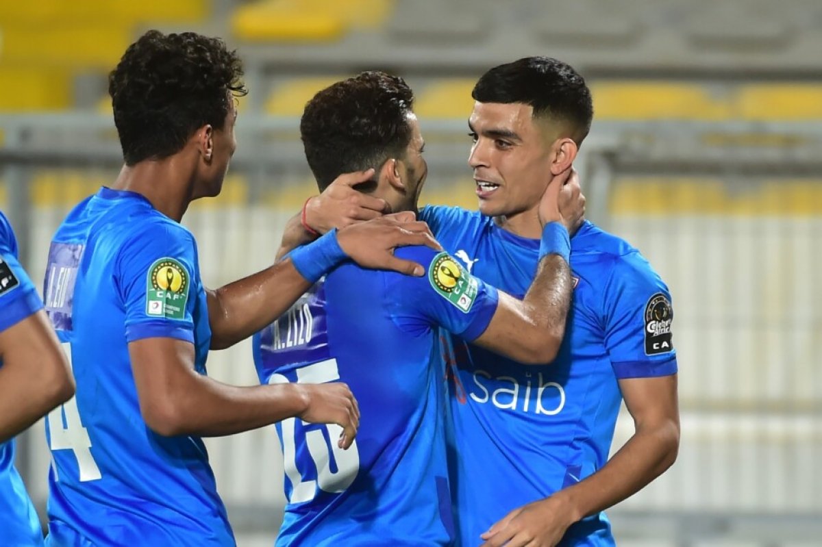 مجلس إدارة نادي الزمالك تكافئ اللاعبين ب50 ألف جنيه لكل لاعب بالزمالك بعد الفوز والأداء الرجولي أمام الرجاء