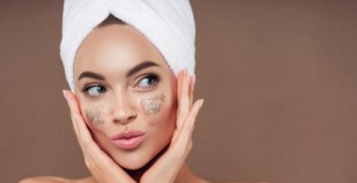 للبشرة الدهنية.. أربع أخطاء شائعة تجنبيها 