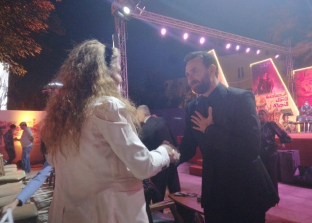 أول ظهور لنضال الشافعي أثناء تكريمه بعد تعافيه من المرض.. تعرف على التفاصيل