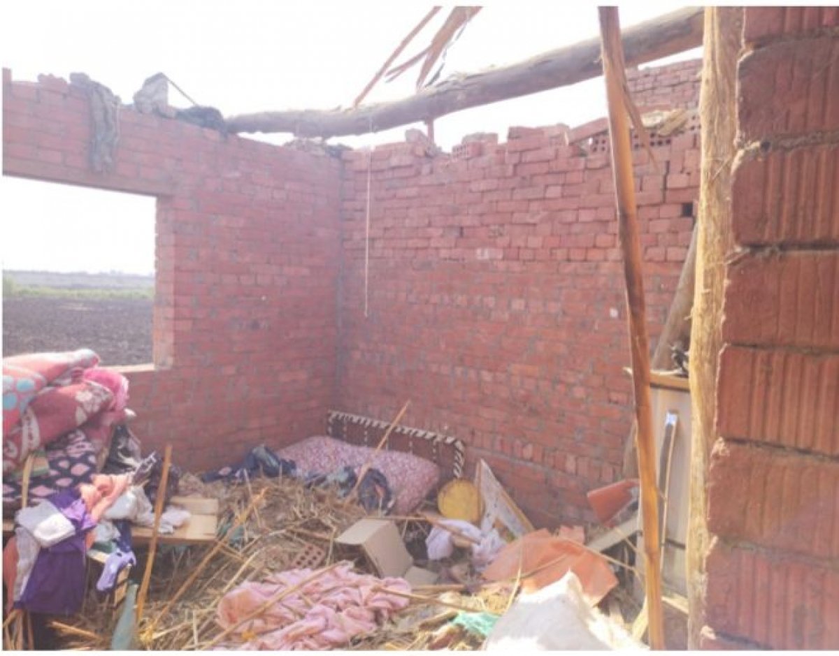 سيدة وحفيدها يلقون حتفهم بعد انهيار سقف غرفة المنزل 