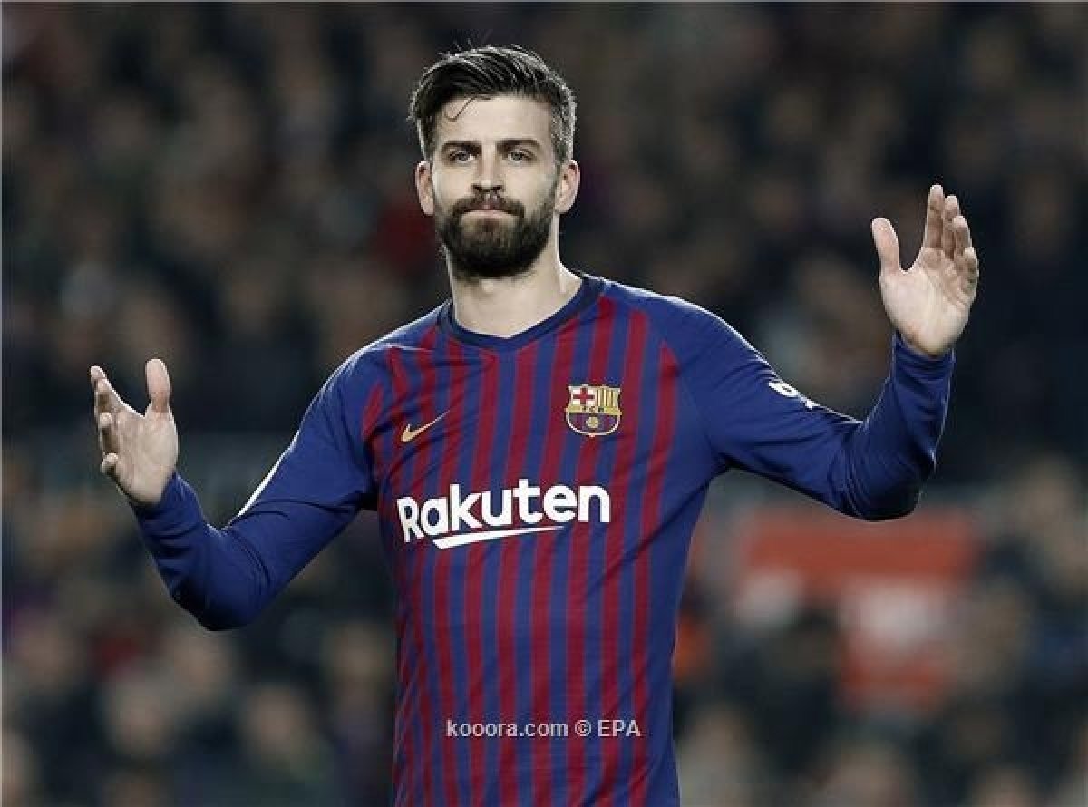 بعد تخليه عن جزء كبير من راتبه، "بيكيه" يفكر في اعتزال كرة القدم.. اعرف التفاصيل