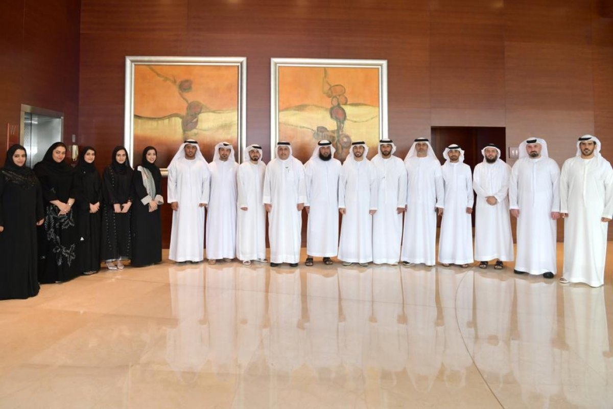     متوفر في App Store متوفر في Google Play huawei "زايد للإسكان" يعلن عن 500 قرار سكني شهرياً بقيمة 400 مليون درهم