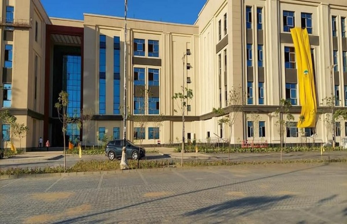 رئيس جامعة المنصورة الجديدة: سنسهم في نهضة التعليم بتكنولوجيا تعليمية حديثة