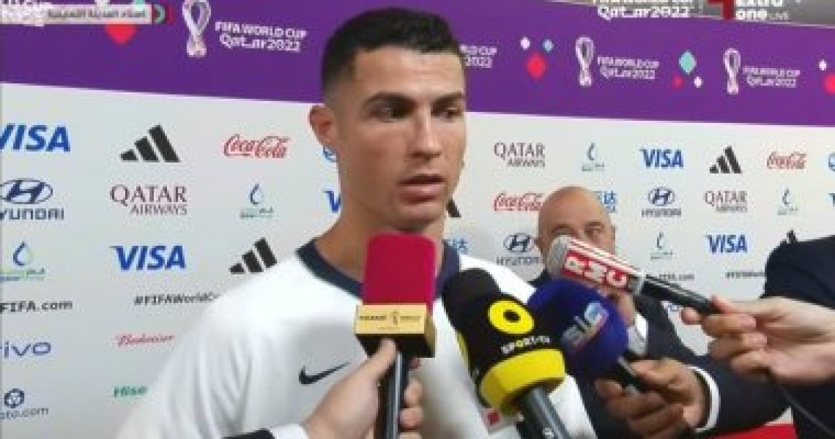 النجم البرتغالي كريستيانو رونالدو، عدم رضاه على الهزيمة التي تلقاها منتخب بلاده ضد كوريا الجنوبية 2-1