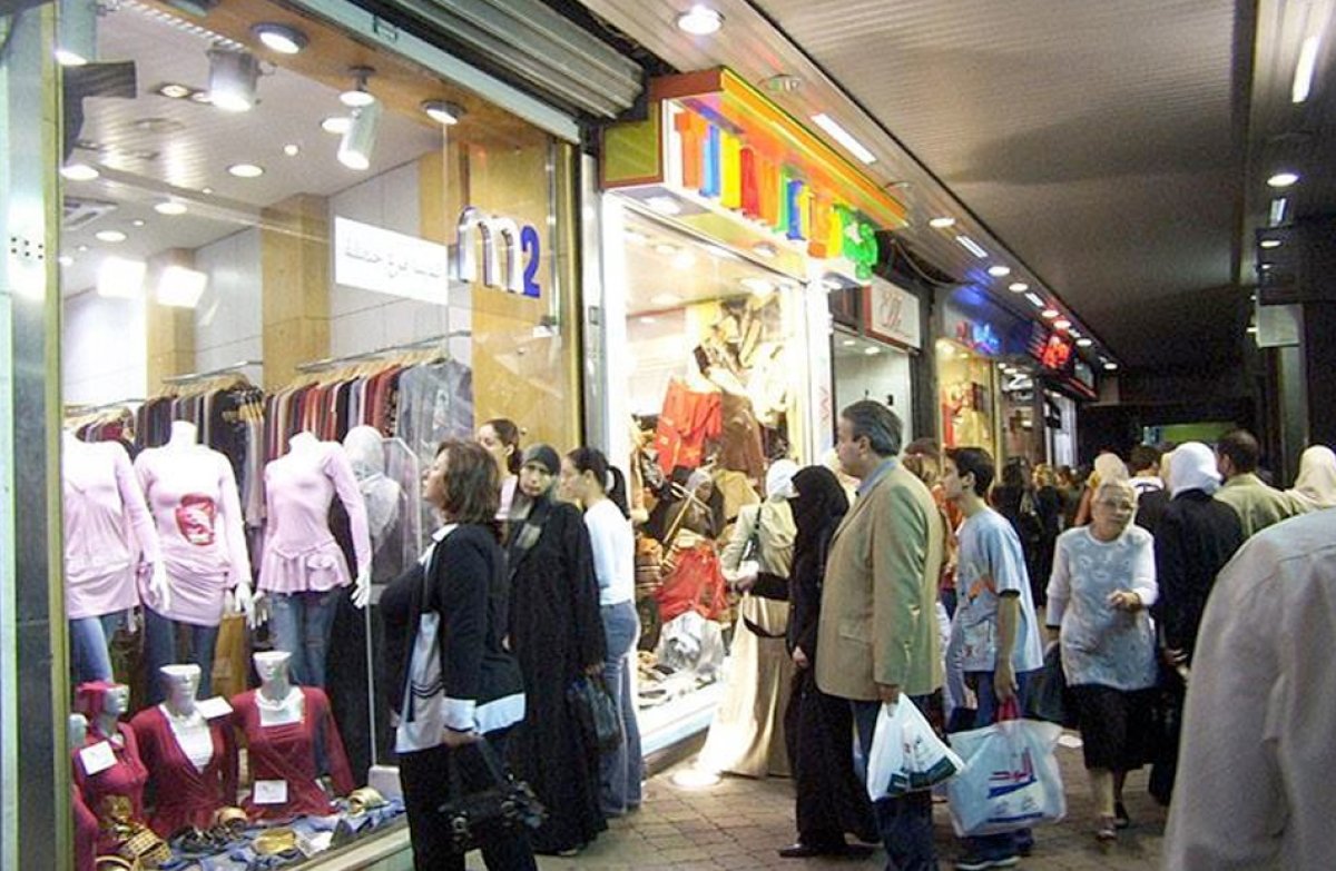 بتخفيضات تصل لـ 70%.. الغرف التجارية تعلن موعد بدء الأوكازيون الصيفي