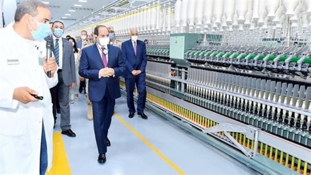 مصر تستعيد مجدها في صناعة الغزل والنسيج.. استيراد ماكينات بـ254 مليون دولار