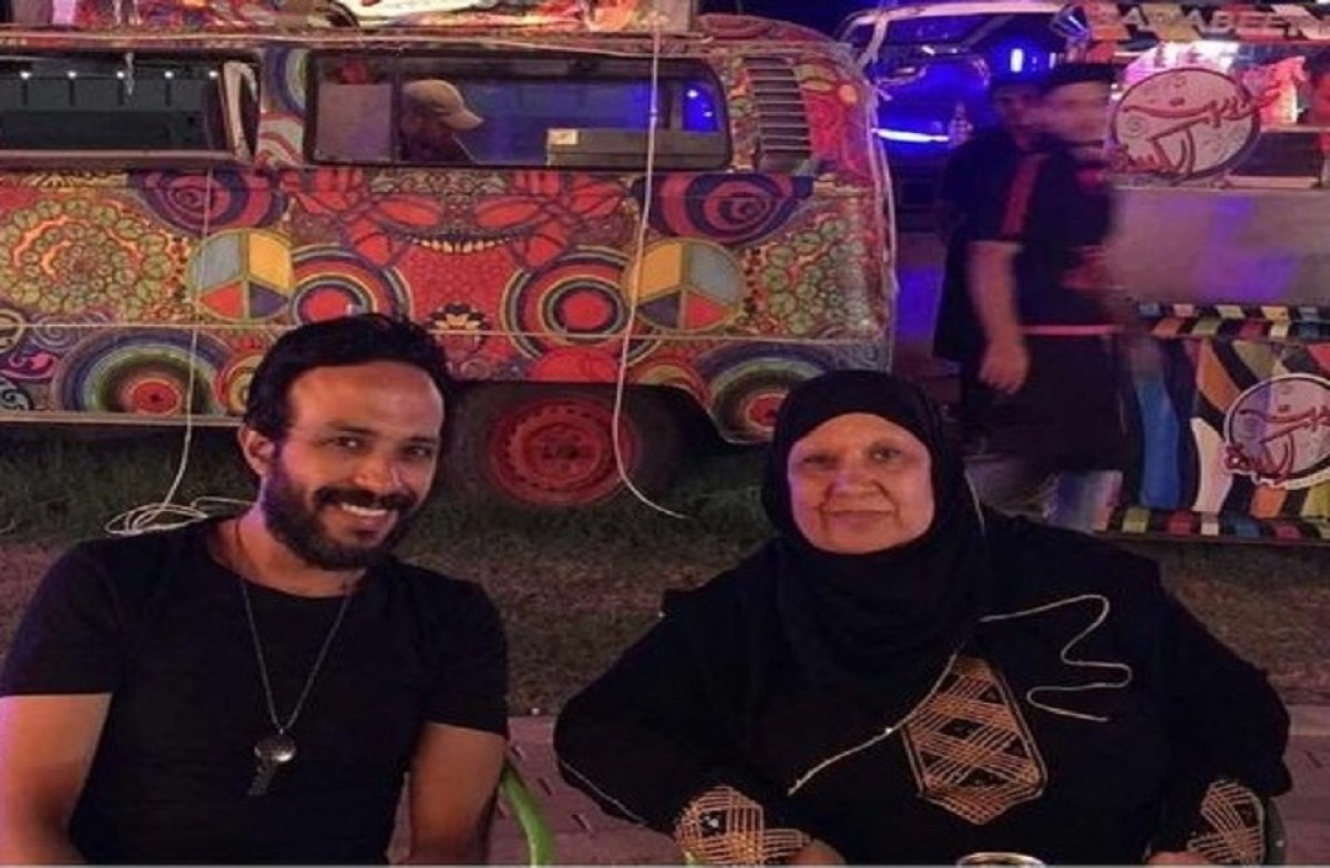 وفاة والدة الفنان  أحمد عصام وتشييع الجنازة من مسجد الشرطة بالتجمع الخامس