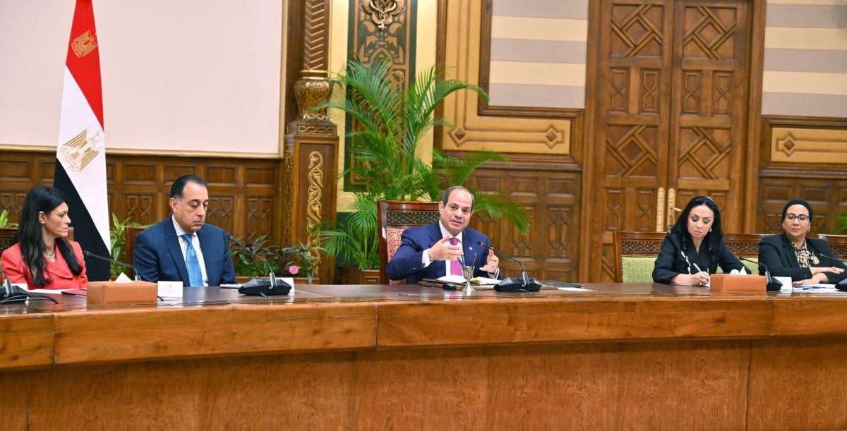 "شريان الحياة في هذا الوطن".. نص كلمة الرئيس السيسي خلال لقاء المرأة المصرية والأم المثالية