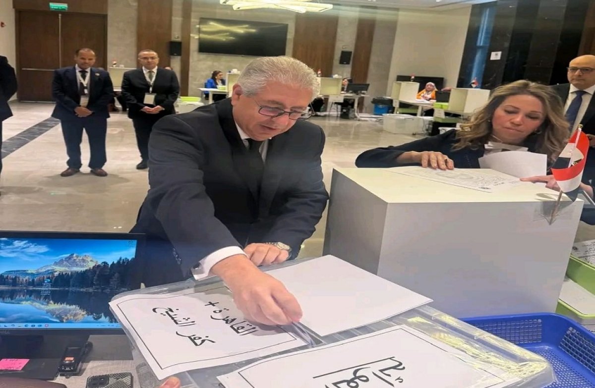 صفعة على وجه الإخوان.. أمانة المصريين بالخارج بمستقبل وطن تشيد بالمشاركة في انتخابات الشيوخ