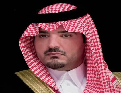 بعد أن رفض مبلغاً من حاجّة.. "وزير الداخلية" يقدم ١٠٠ ألف ريال وسيارة للطالب "ماجد بن نادر"