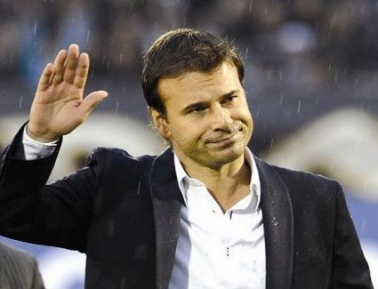 الصربي ألكسندر ستانوفيتش، هو المدرب القادم للفريق الأول لكرة القدم بالنادي.الزمالك