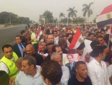 عاد الرئيس عبد الفتاح السيسى إلى أرض الوطن، عقب المشاركة فى اجتماعات الدورة الـ 74 للأمم المتحدة.