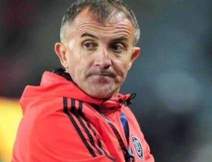 الزمالك يبدأ المفاوضات مع خليفة ميتشو