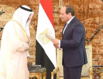 السيسى يتسلم رسالة خطية من أمير الكويت.. ويؤكد ارتباط أمن الخليج بأمن مصر