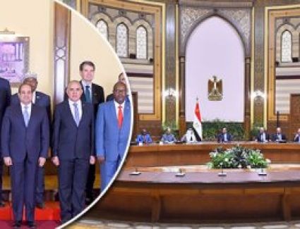 الرئيس: يجب أن تكون الأنهار العابرة للحدود مصدرا للتآخى والتنمية وليس الصراع والخلافات.. السيسي لرؤساء وفود دول "أسبوع القاهرة للمياه": مصر تبذل مساعى حثيثة ومتوازنة للخروج من تعثر مسارات التفاوض حول سد النهضة