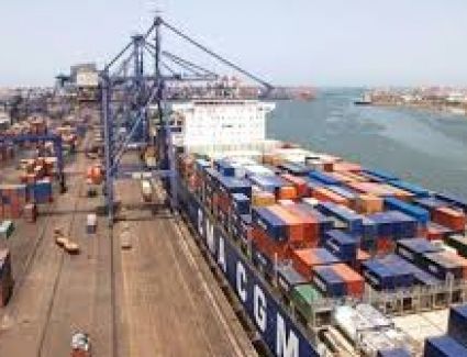 25 سفينة إجمالى حركة تداول السفن بموانئ بورسعيد