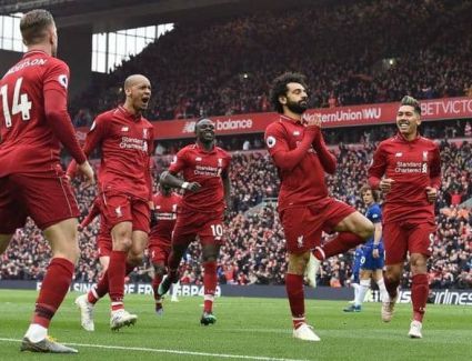 اختارت جماهير ليفربول الإنجليزي، هدف محمد صلاح الشهير في مرمى تشلسي، الهدف الأجمل على ملعب أنفيلد، خلال عام 2019.