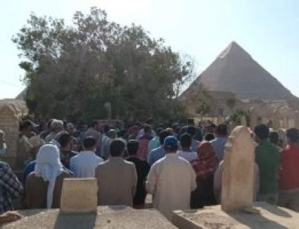 أهالي نزلة السمان يشيعون جنازة خيال فقد حياته على يد عامل بسبب طيارة ورق