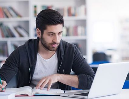 مسئول سابق بـ«الوزراء»: التوجه القادم سيكون التعليم الإلكترونى